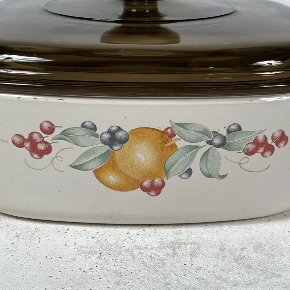 Corningware Abundance 2L Covered Casserole Pyrex Lid fruit design